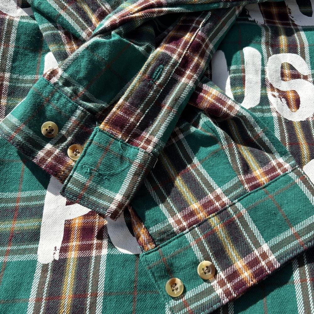 Cakeworthy Disney Hocus Pocus Winifred Midler Plaid Flannel LS Button Up - M EUC - Picture 9 of 11